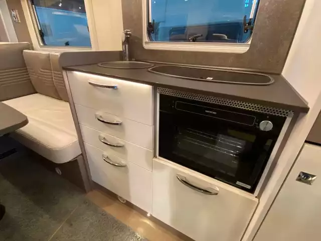 HYMER-ERIBA Future 430 T 